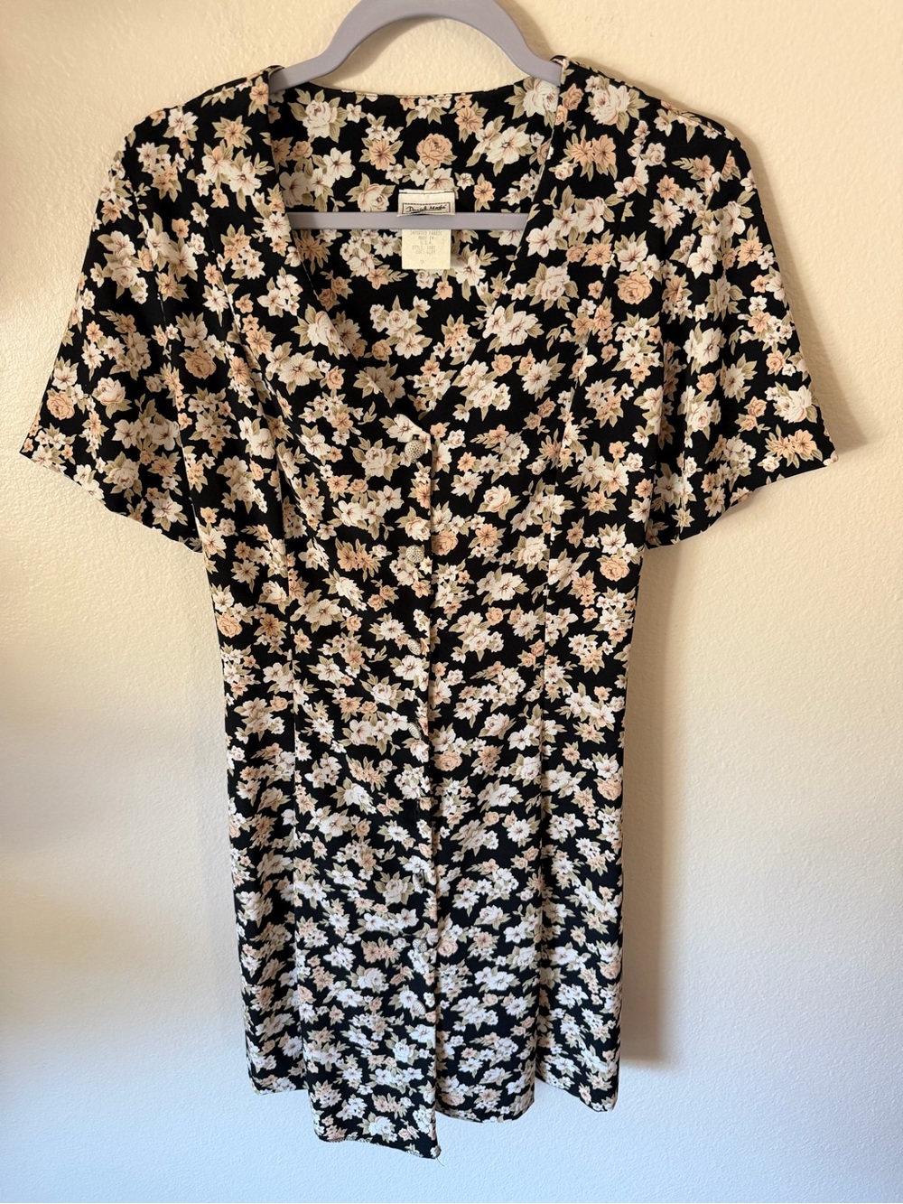 Vintage 90’s Floral Button-Front Mini Dress in Black and Cream